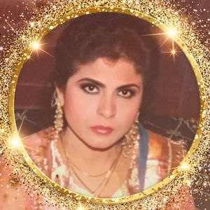 Meet your Posher, Naheed